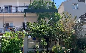 Apartments Josip - With Parking